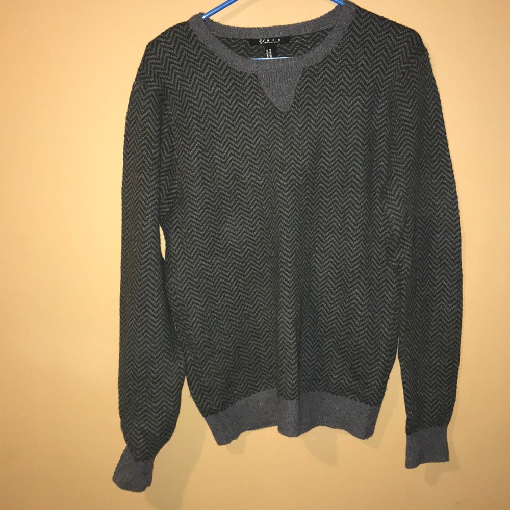 Chevron pattern sweater